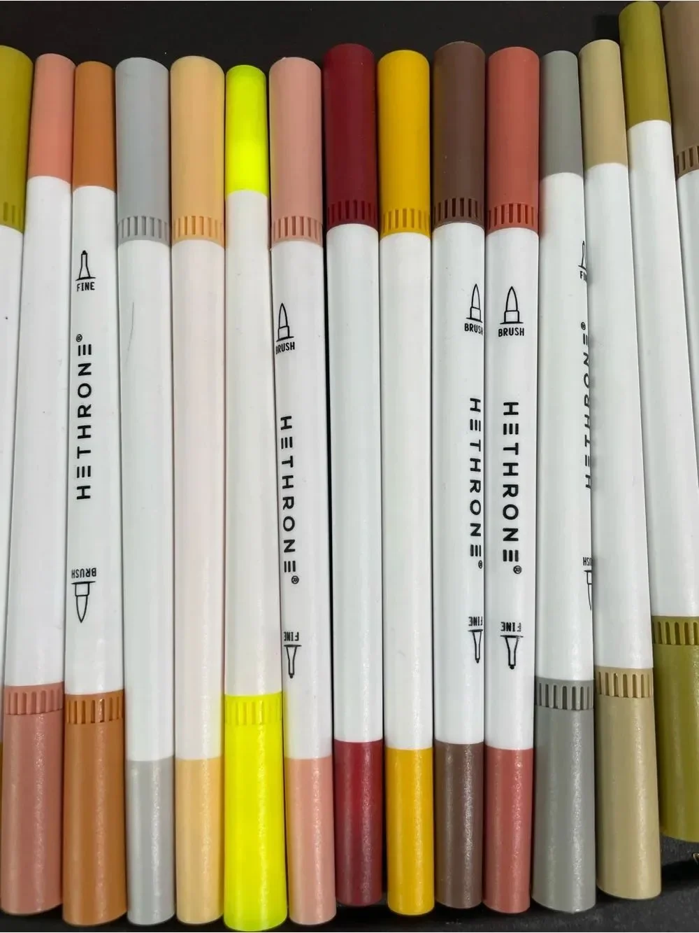 Hethrone Set of 22 Dual-Tip Neutral Tone Markers - Assorted Beige, Brown, Peach